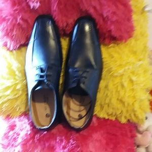 ADORABLE MEN EASY STRIDER NWOT BLACK SHOE NWOT